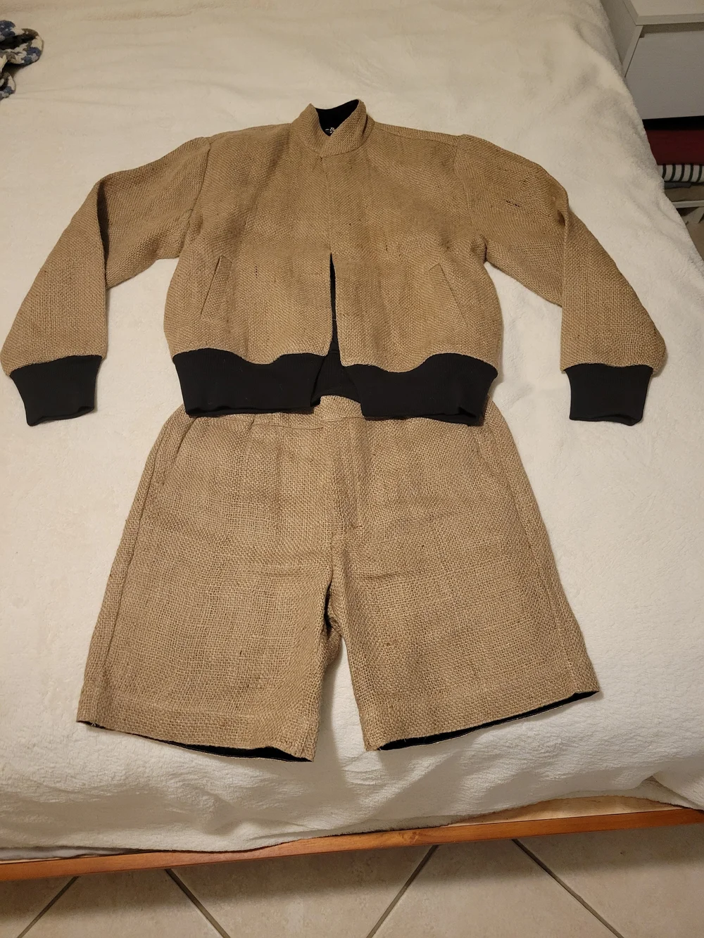 - & . Jute short and bomber jacket